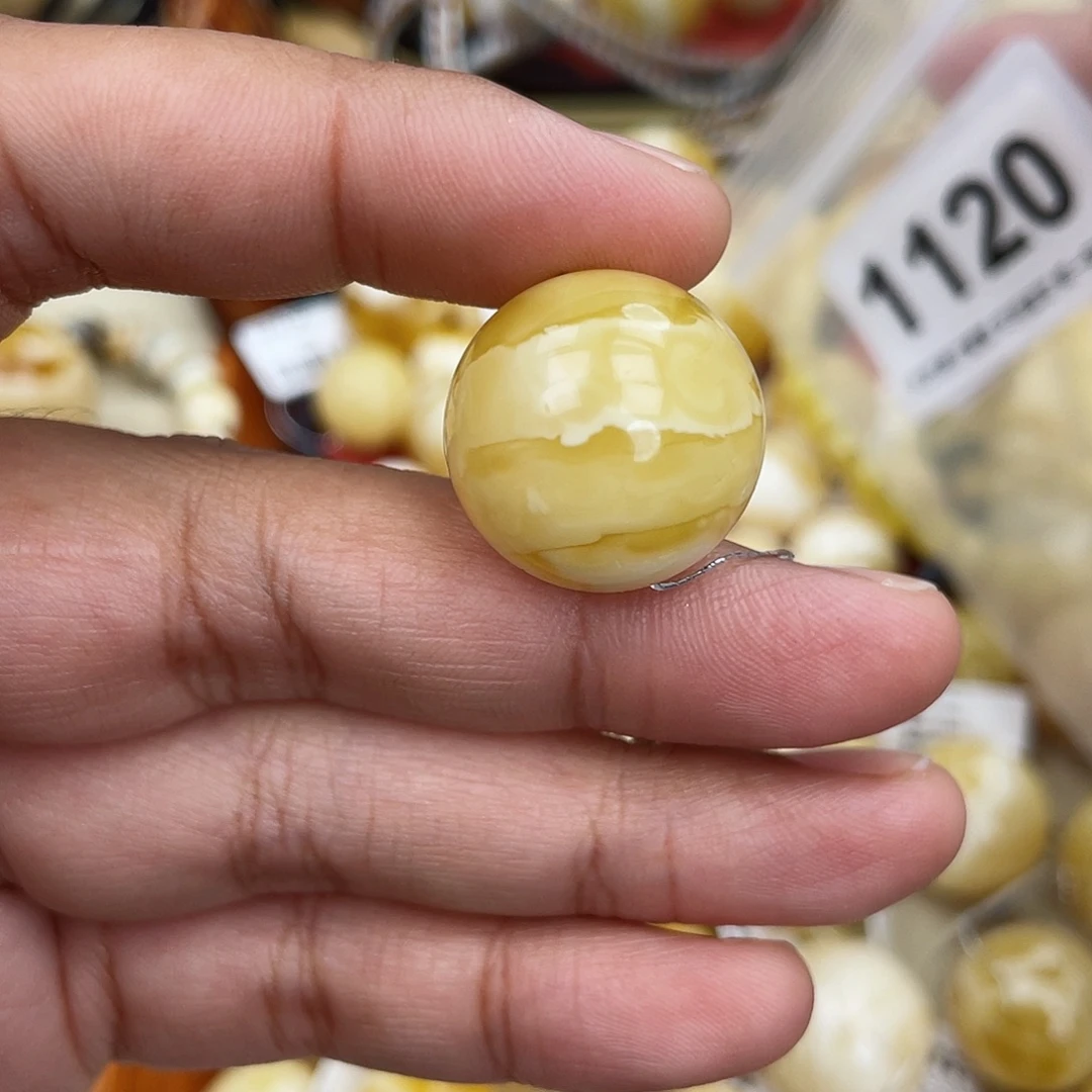 蜜蜡未镶嵌珠宝奇石小坑20.8