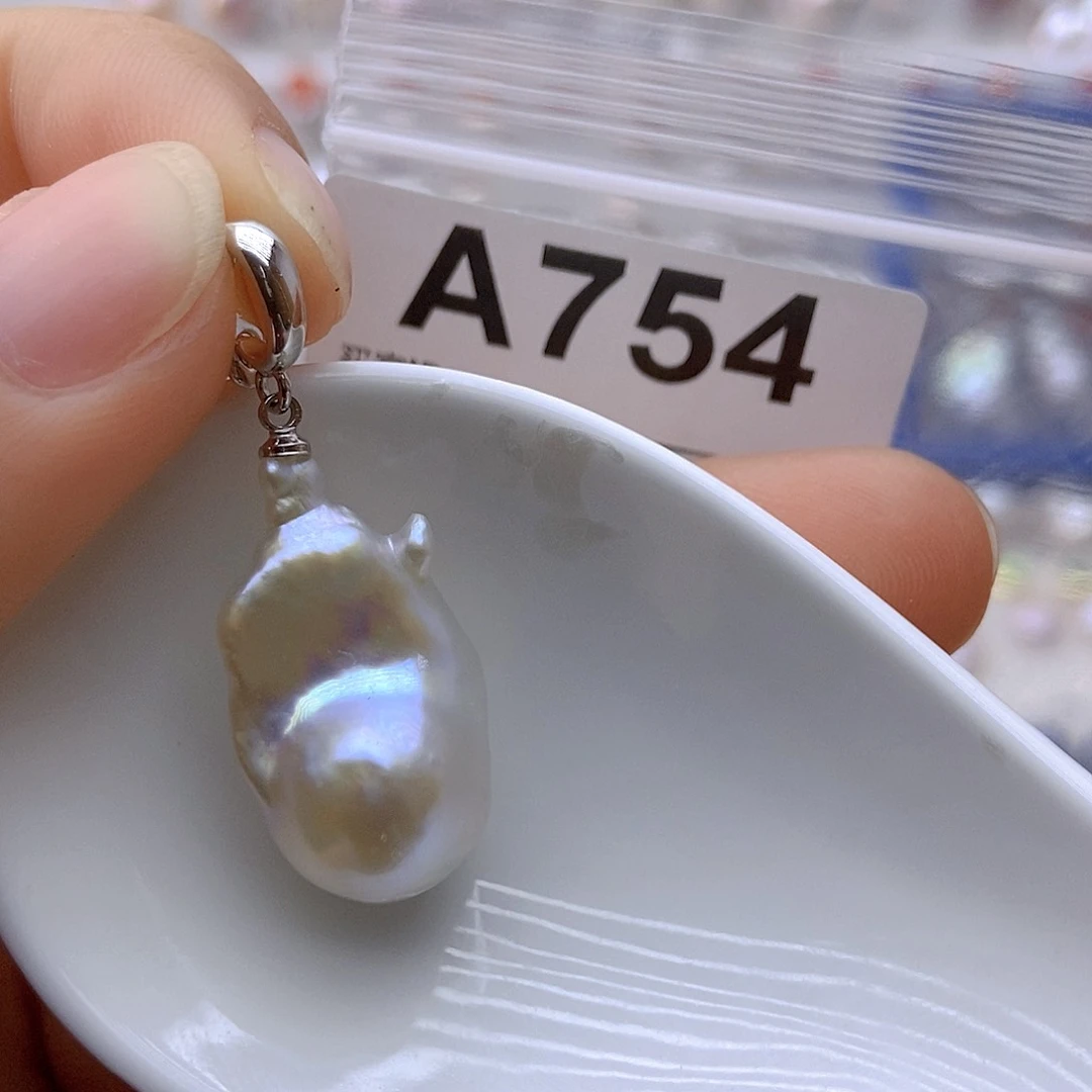 未镶嵌淡水珍珠颈饰