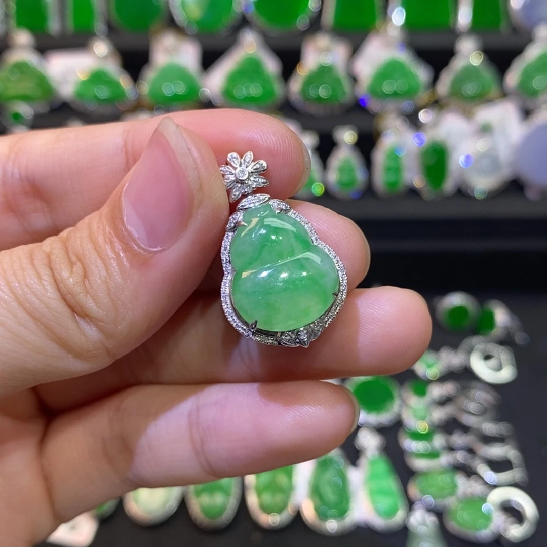 翡翠18K金镶嵌吊坠(不含链)