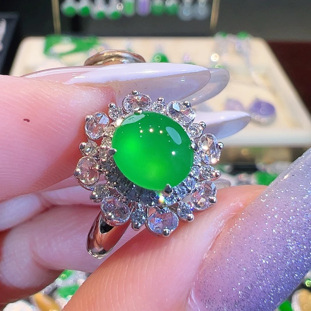 翡翠戒指18K金镶嵌翡翠