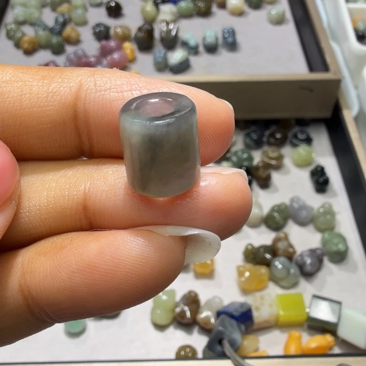 和田玉未镶嵌珠宝奇石