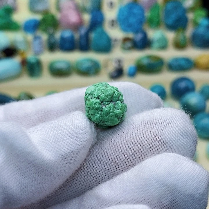 绿松石配饰未镶嵌