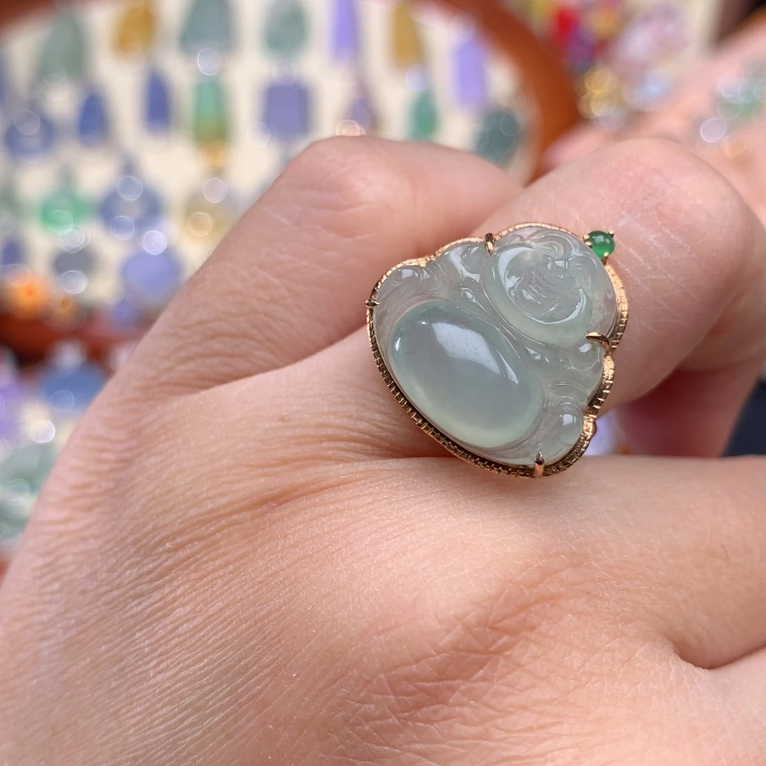 18K金镶嵌戒指翡翠佛戒指