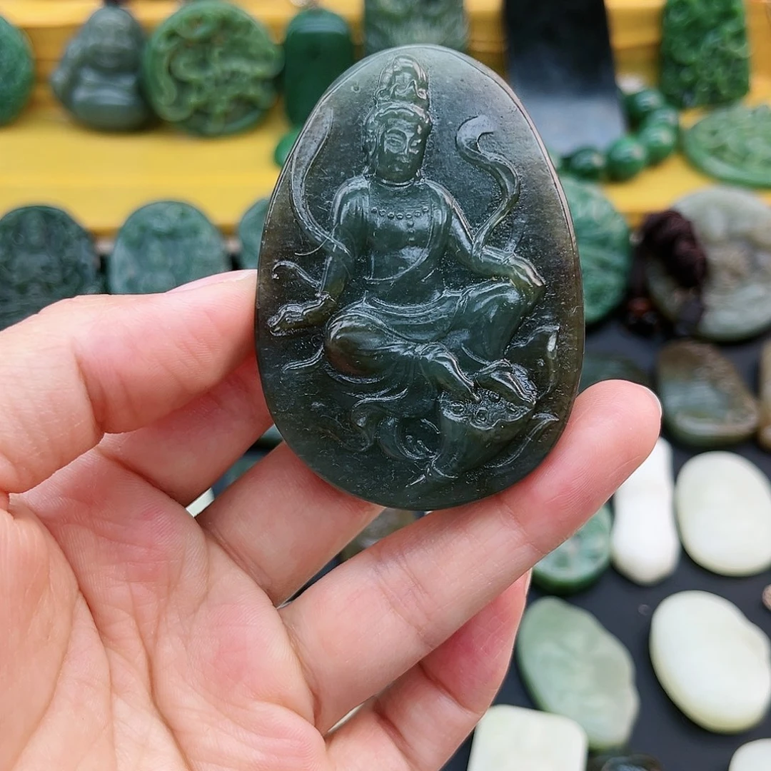 和田玉未镶嵌颈饰