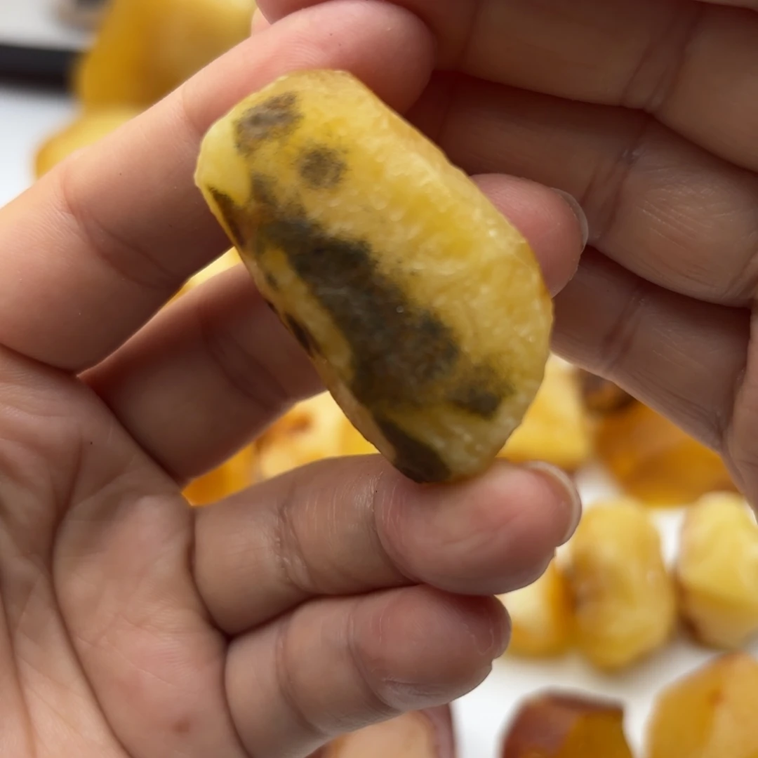 定制琥珀未镶嵌老*琥珀