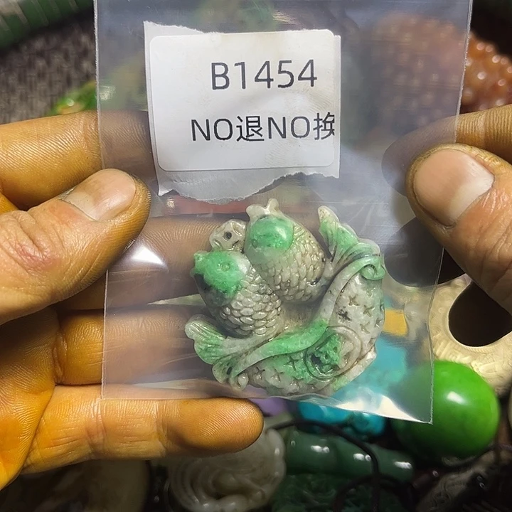 傻***箱吊坠龙脊菩提工艺品b1454