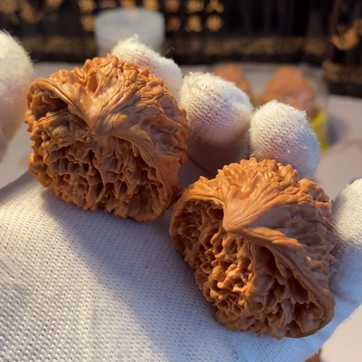 文玩核桃吊坠45鹰蛇头