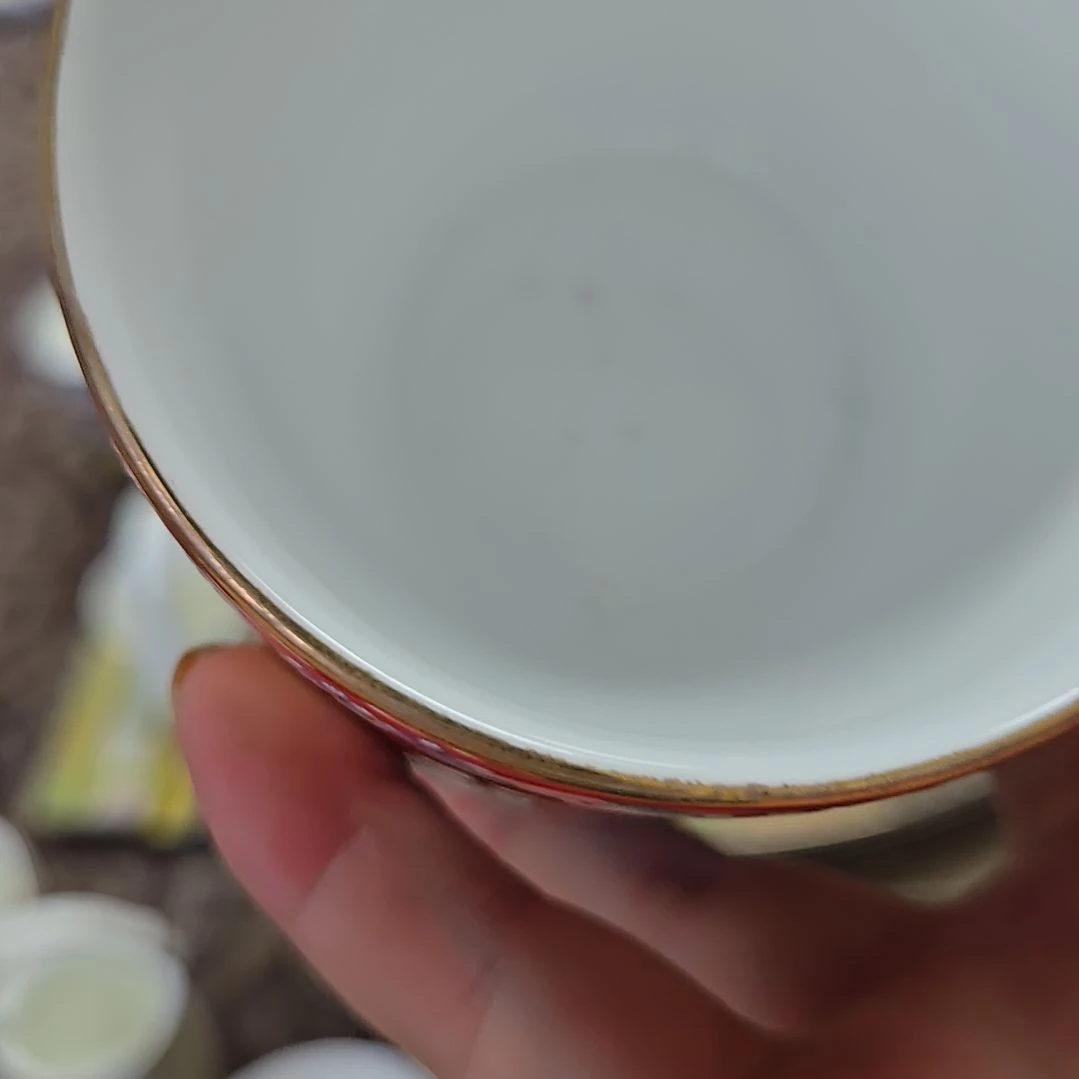 瓷片瑕疵内有黑点珐琅彩主人杯2个6666