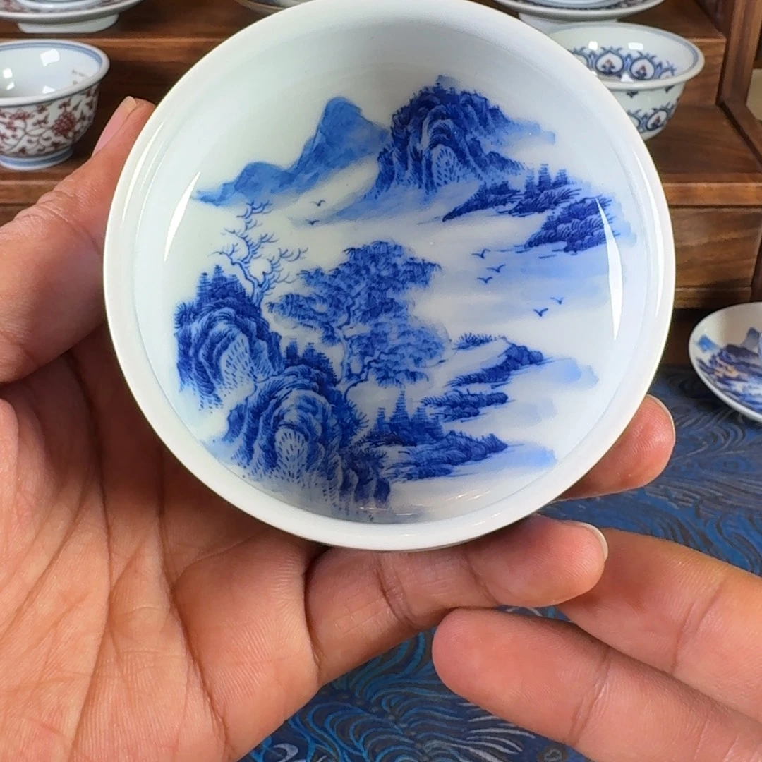 景德镇全手工手绘青花山水主人杯