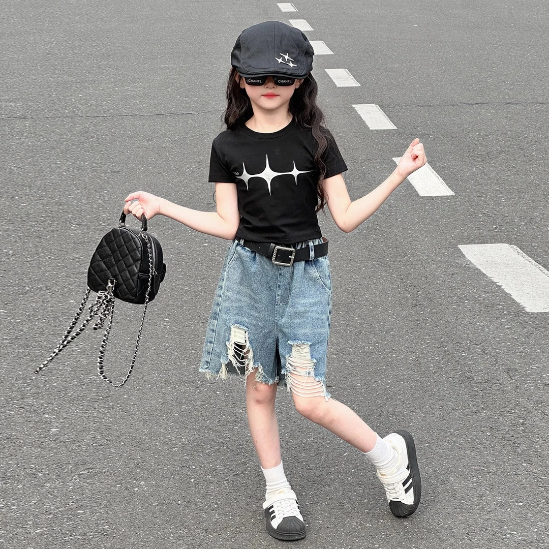 女童夏季短袖2025新款洋气时髦儿童夏装短袖女大童休闲短裤两件套