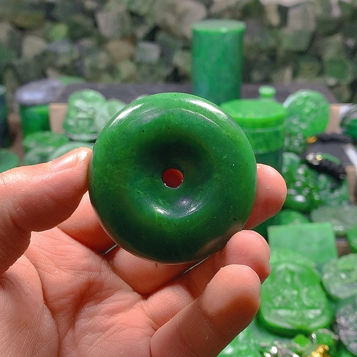 和田玉（碧玉）未镶嵌珠宝半成品