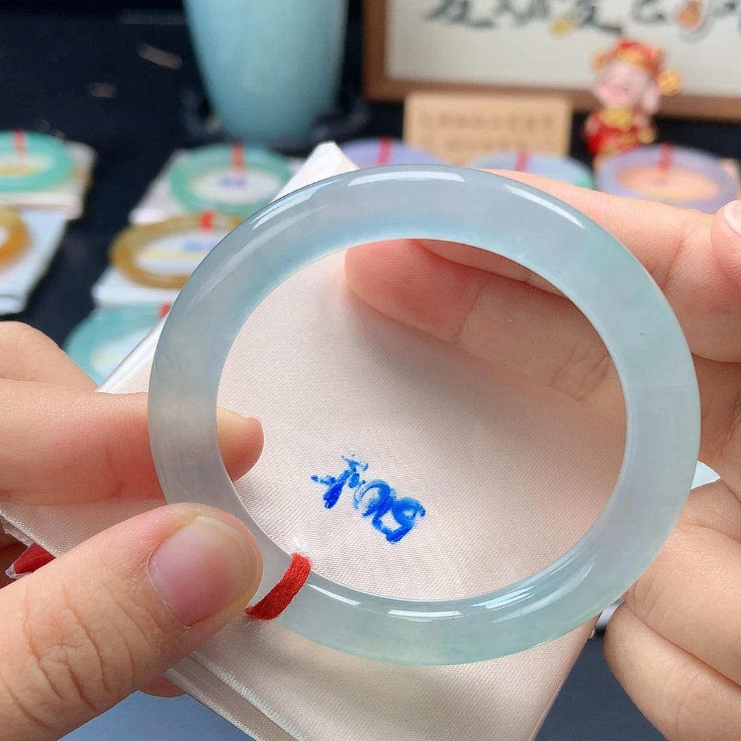 翡翠未镶嵌手镯71号