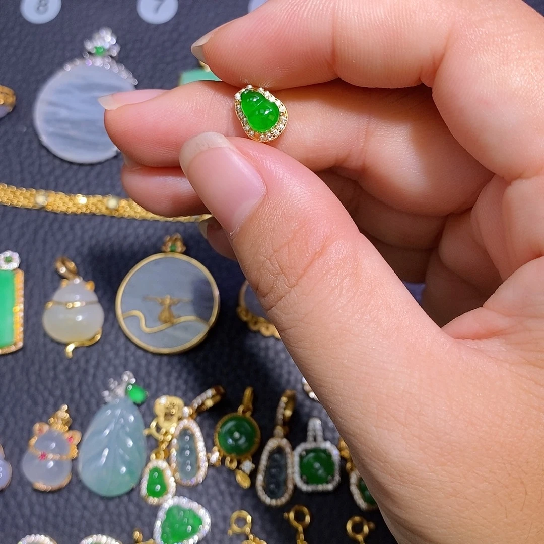 翡翠银S925镶嵌颈饰