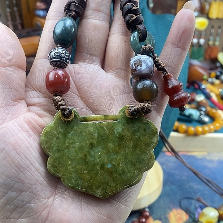 翡翠未镶嵌项链项链