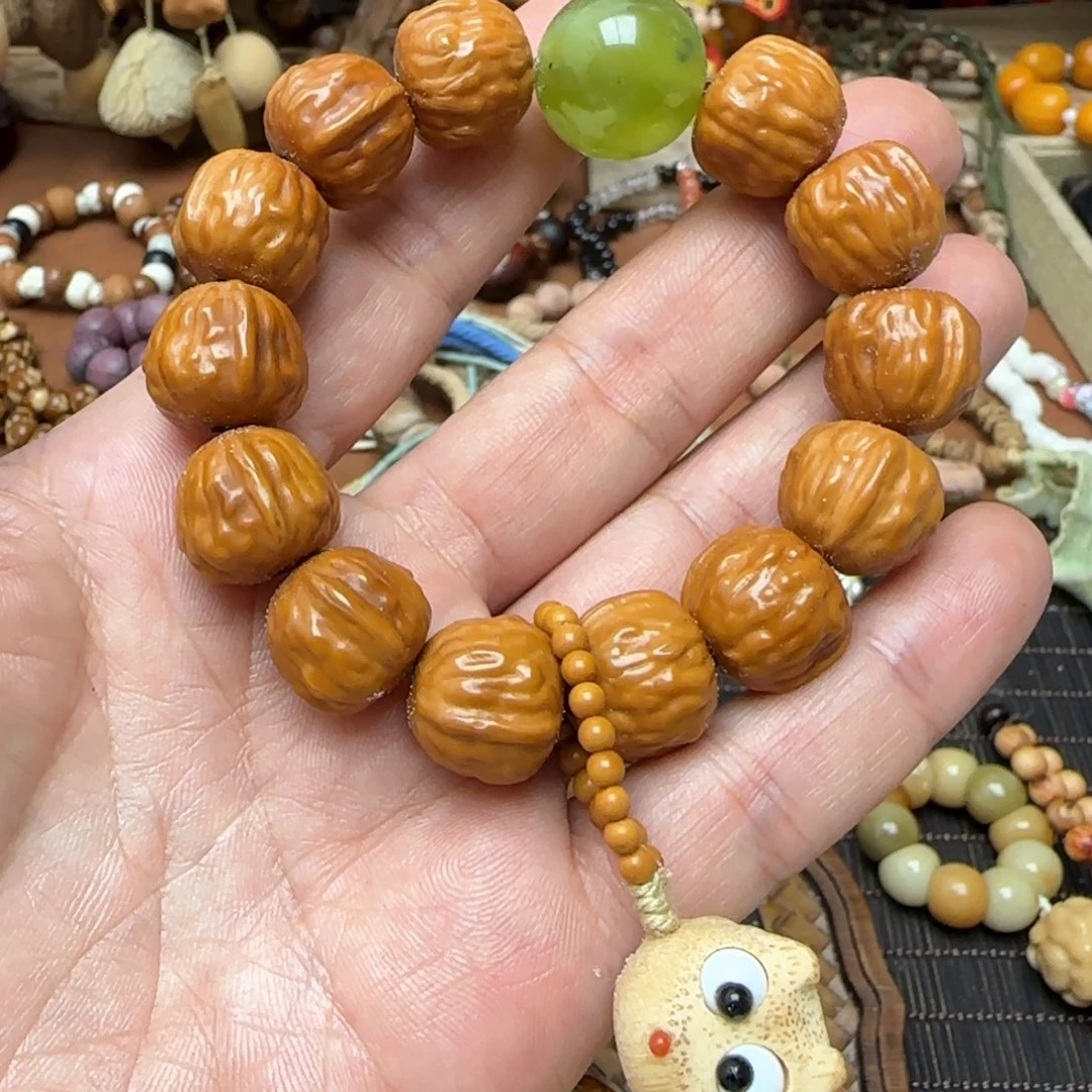 凤眼菩提吊坠倔***主手串