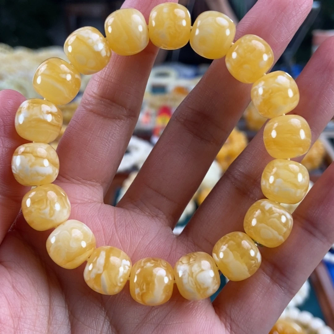 琥珀未镶嵌珠宝奇石12同料鸡油红飘白花老型18.64