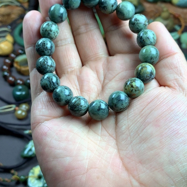 吊坠(赠链)未镶嵌岫岩河磨玉（透闪石质玉）军