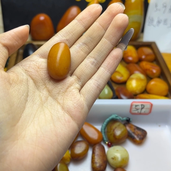 寻***哥和田玉（糖玉）未镶嵌珠宝半成品