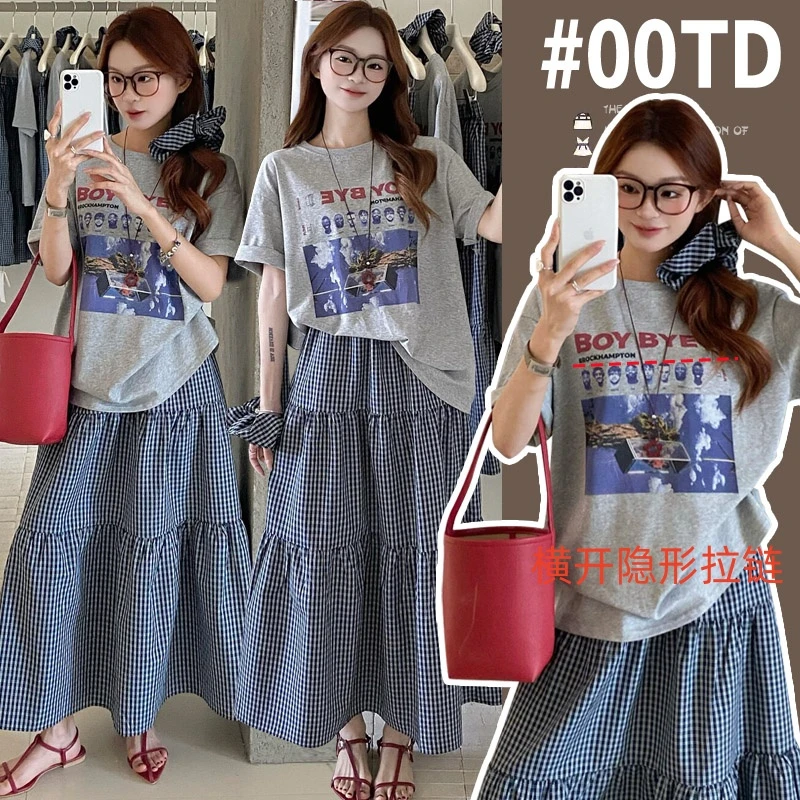 格漾灰调套装夏季圆领印花哺乳T恤上衣+百搭格子半身裙+格子发箍.