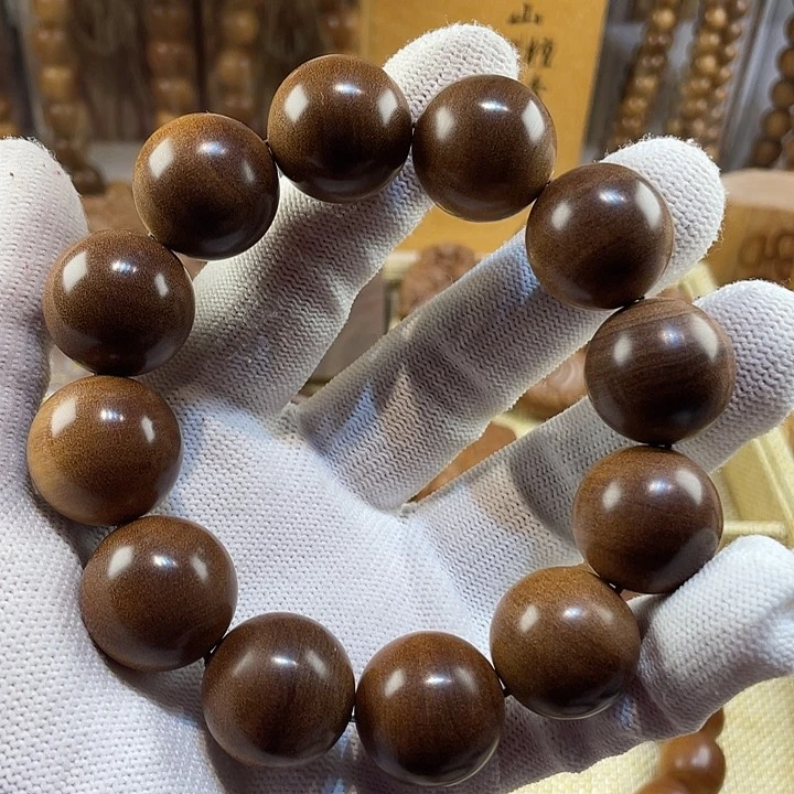 檀香木手串/手链老山檀香百年老料沉水2.0奶甜醇厚收藏、传承