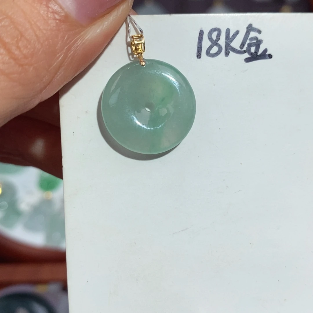 翡翠18K金镶嵌颈饰平安扣吊坠