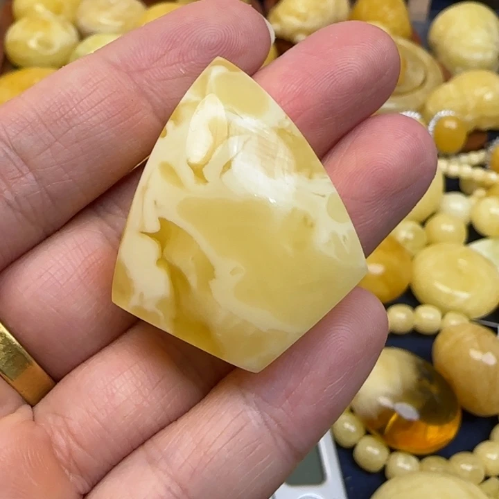 蜜蜡未镶嵌颈饰天然蜜蜡