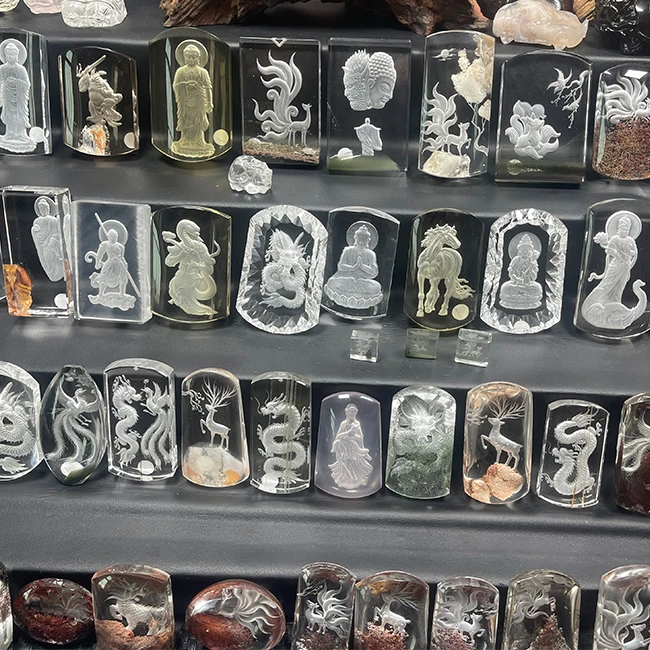 圆月夜天然白水晶绿幽灵雕刻吊坠黄水晶定制阴雕刻男女饰品坠直播