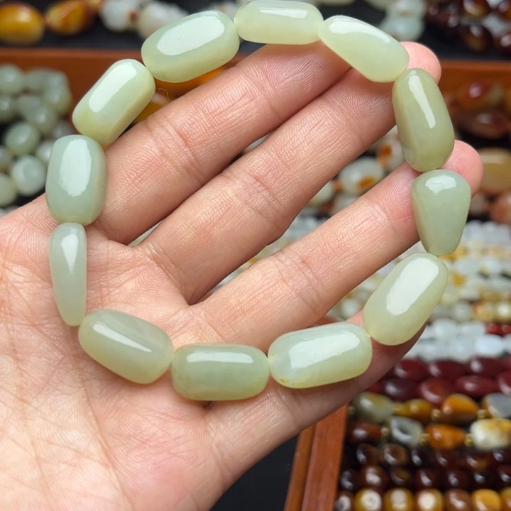 和田玉未镶嵌手链