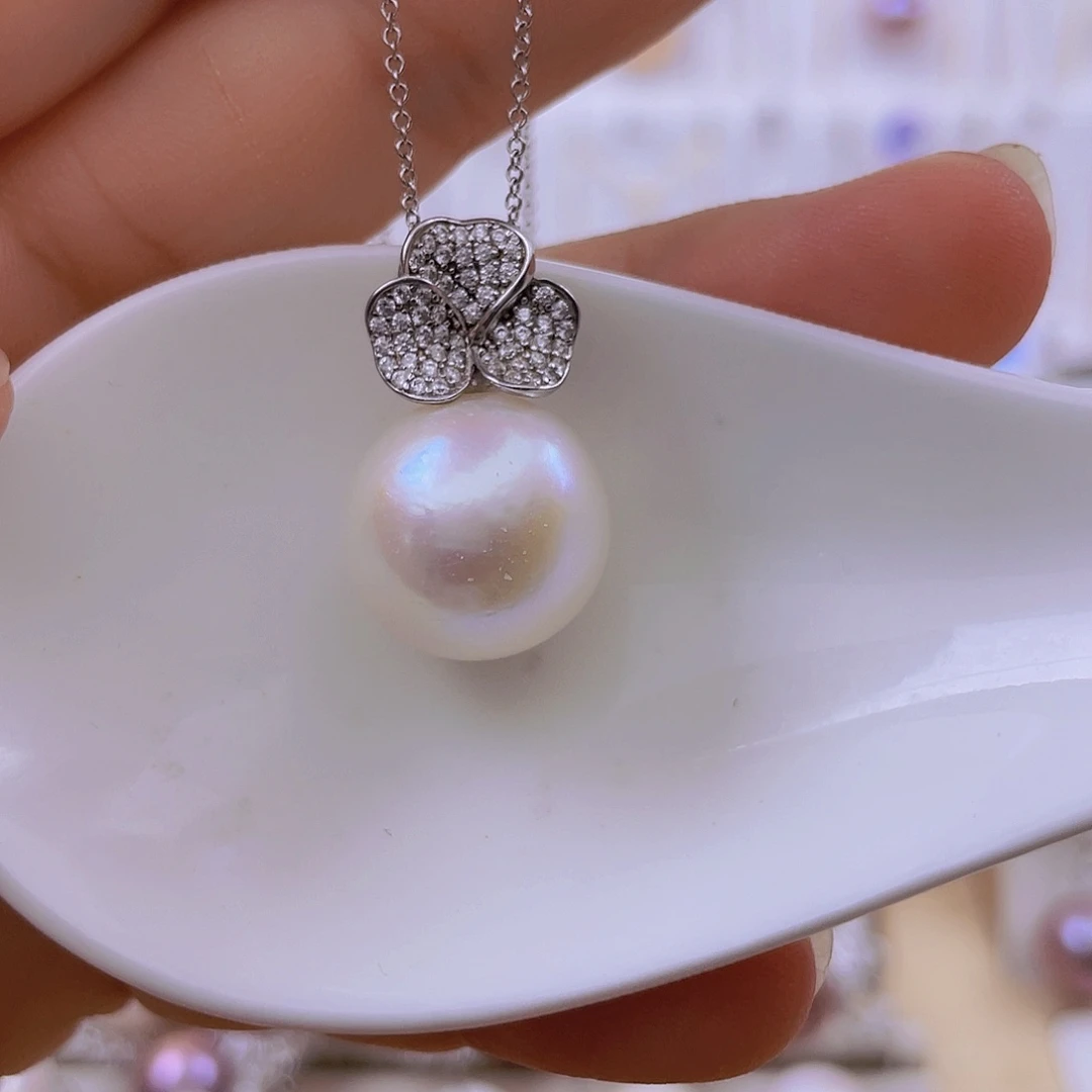 银S925镶嵌吊坠(赠链)淡水珍珠