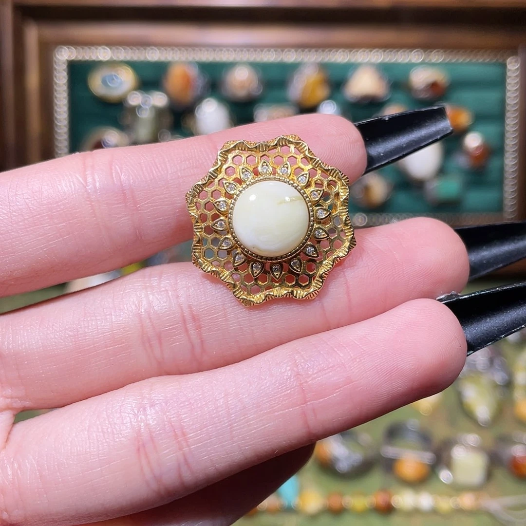 琥珀银S925镀金镶嵌颈饰胸针