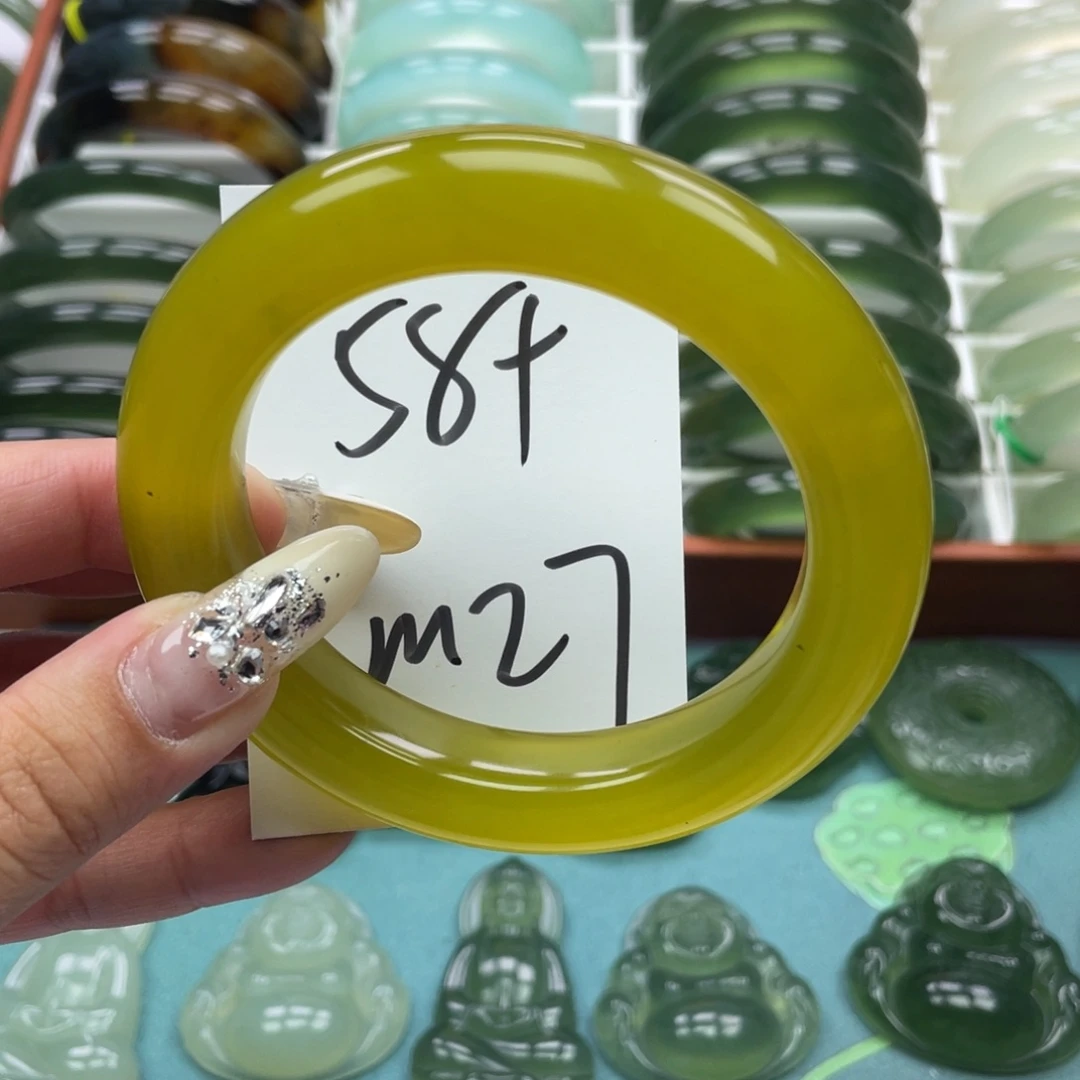 蛇纹石玉未镶嵌手镯浴**生