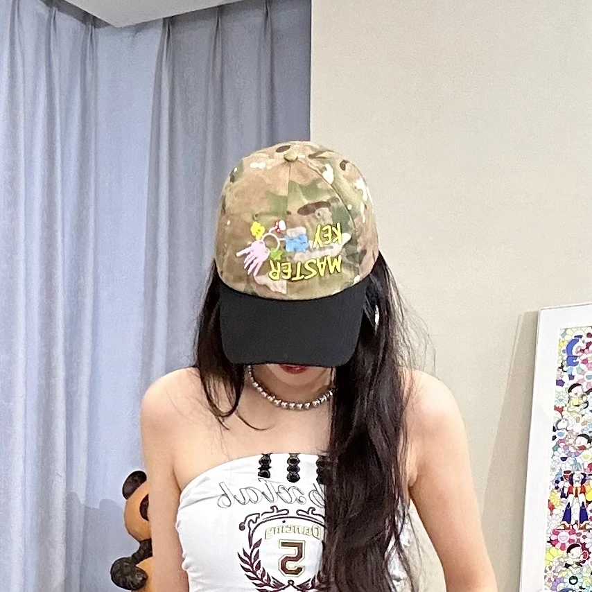 艺术趣味钥匙刺绣迷彩棒球帽街头小众美式复古帽子