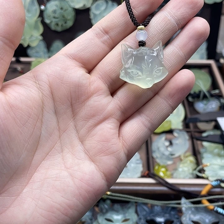 未镶嵌岫玉吊坠(赠链)