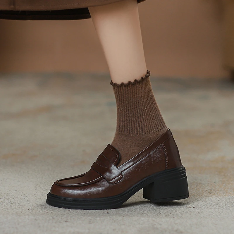 黑色内增高乐福鞋女2025新款爆款洋气英伦风小皮鞋粗跟气质单鞋女