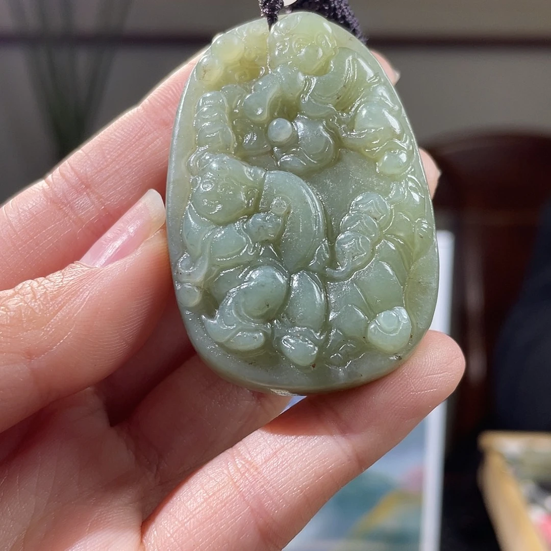 和田玉未镶嵌颈饰