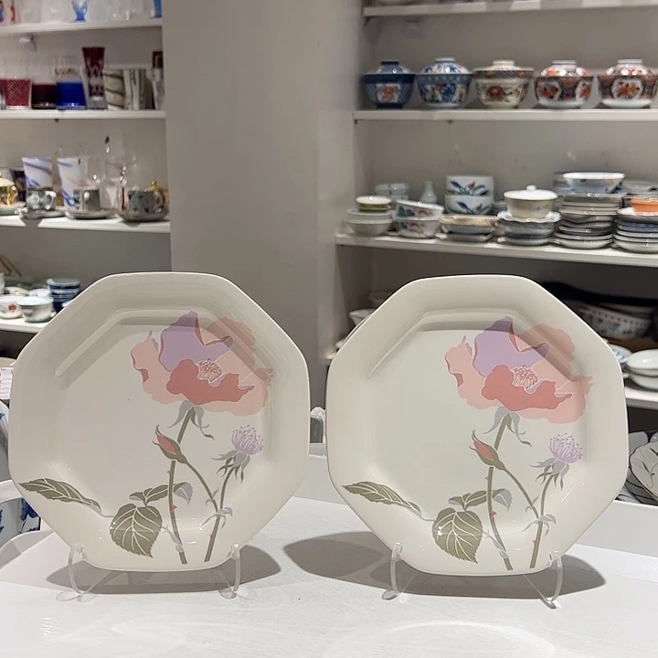 @***常瓷大牌八角玫瑰花盘子2个超美