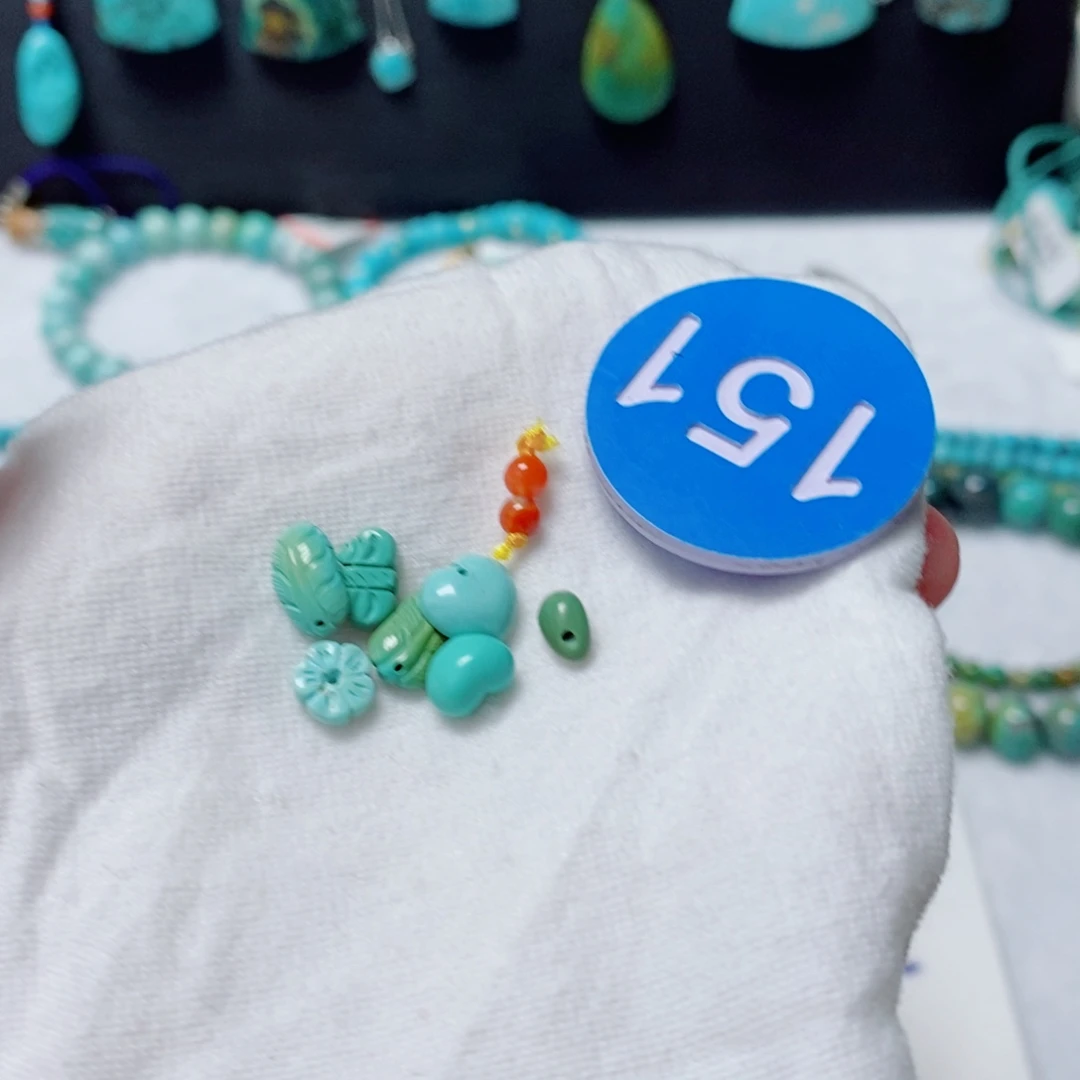 南红玛瑙未镶嵌珠宝奇石