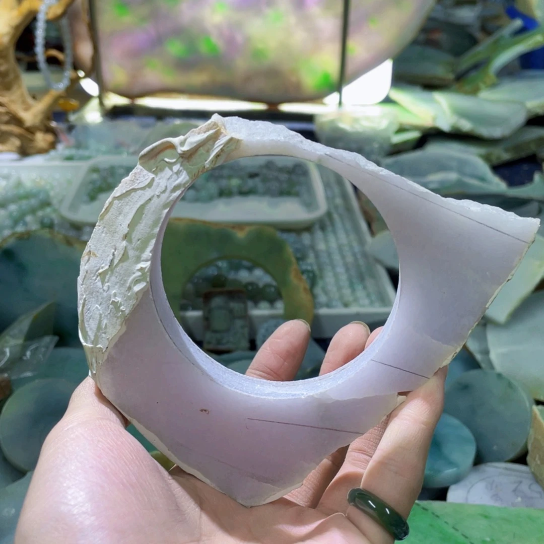 市***生翡翠挂件未镶嵌K缅甸天然翡翠片料