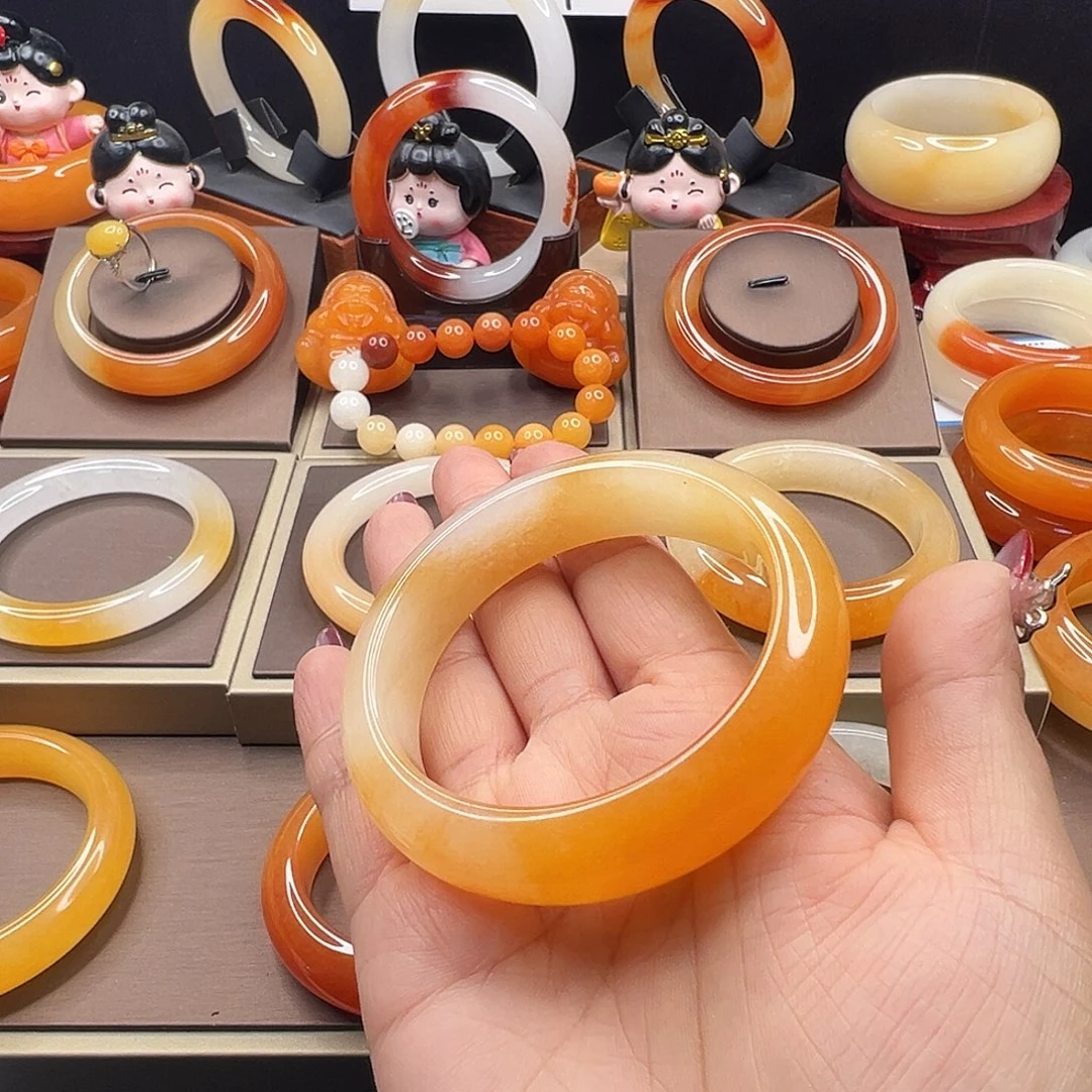 石英质玉（黄龙玉）未镶嵌手镯福利59