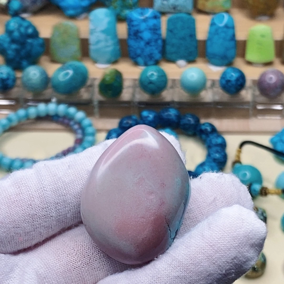 绿松石未镶嵌珠宝奇石