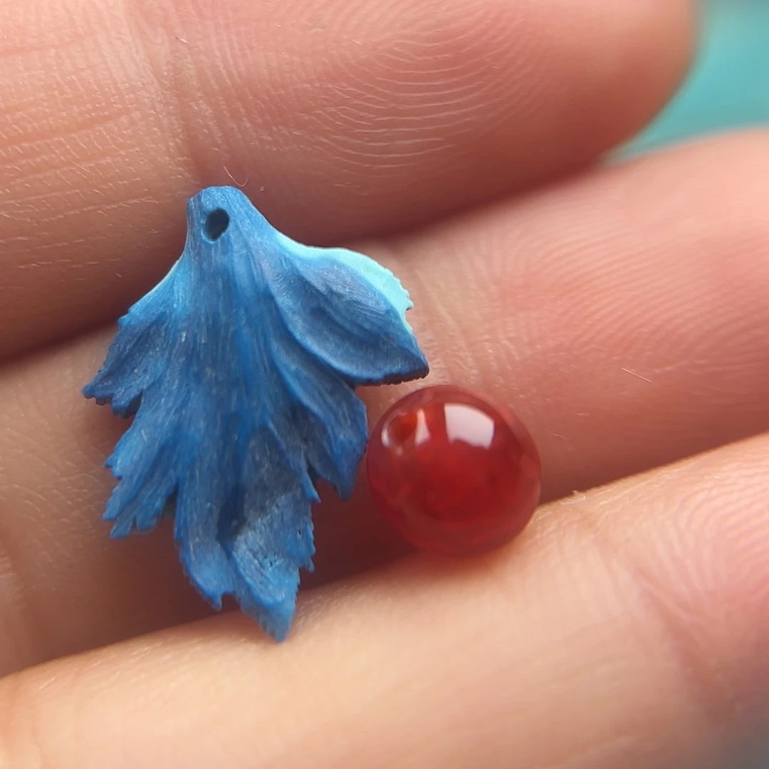 晓***哥南红玛瑙未镶嵌颈饰