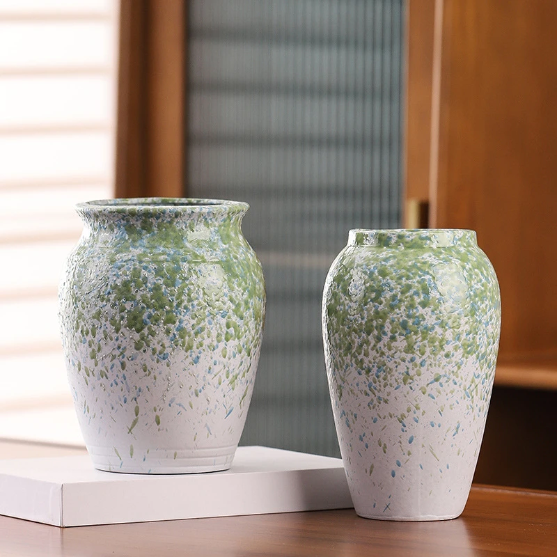 春红精选现代简约风陶瓷小号创意可爱老桩花瓶用于桌面装饰适配仿