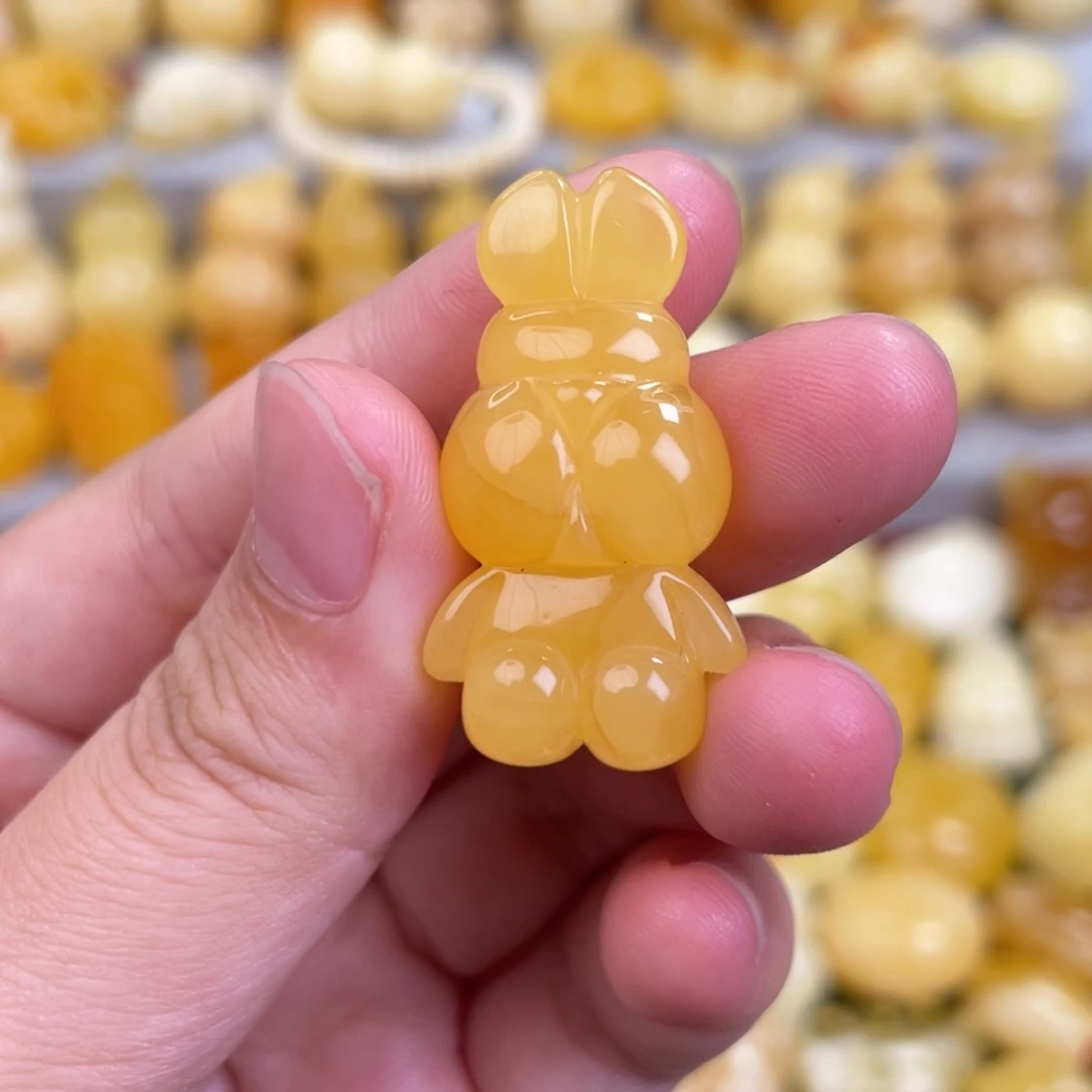 未镶嵌吊坠(赠链)蜜蜡