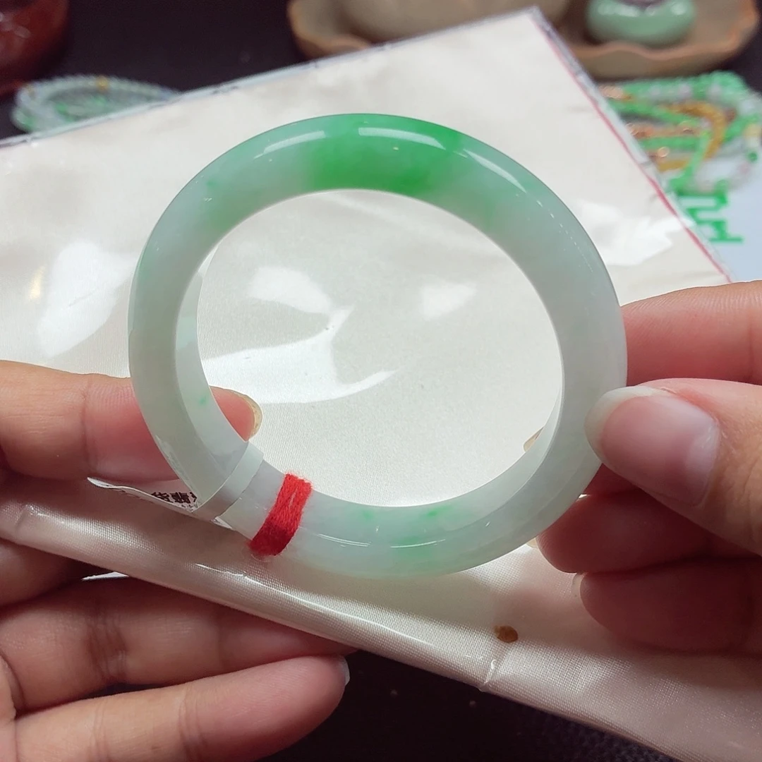 翡翠未镶嵌手镯天然缅甸A货翡翠