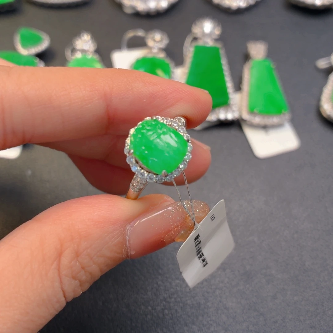 翡翠银S925镶嵌颈饰