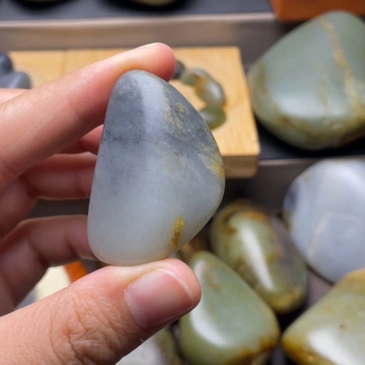 和田玉未镶嵌颈饰7