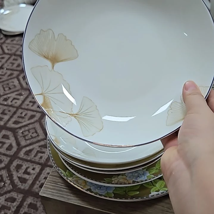 瓷片微瑕洛威8寸4个深盘66666666