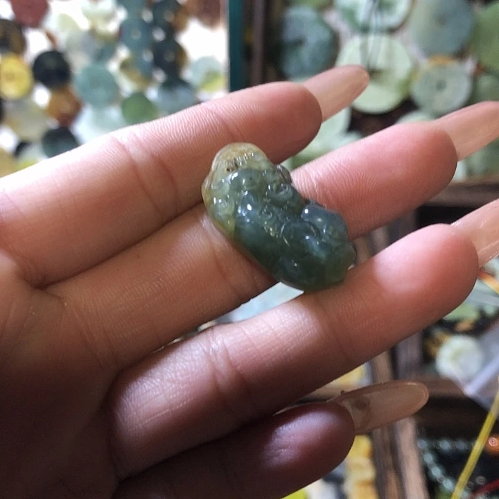 岫玉岫玉挂件未镶嵌