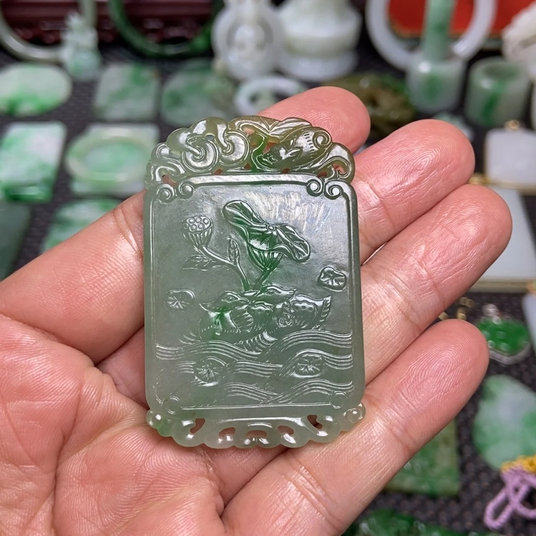 小***凳翡翠未镶嵌挂件清