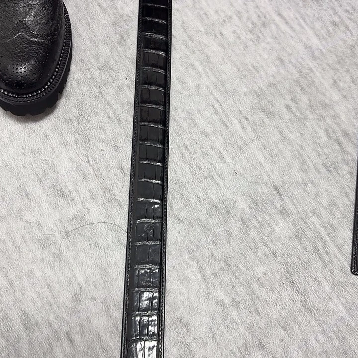 茅***叔鳄鱼皮（革）全鳄鱼35码裤子